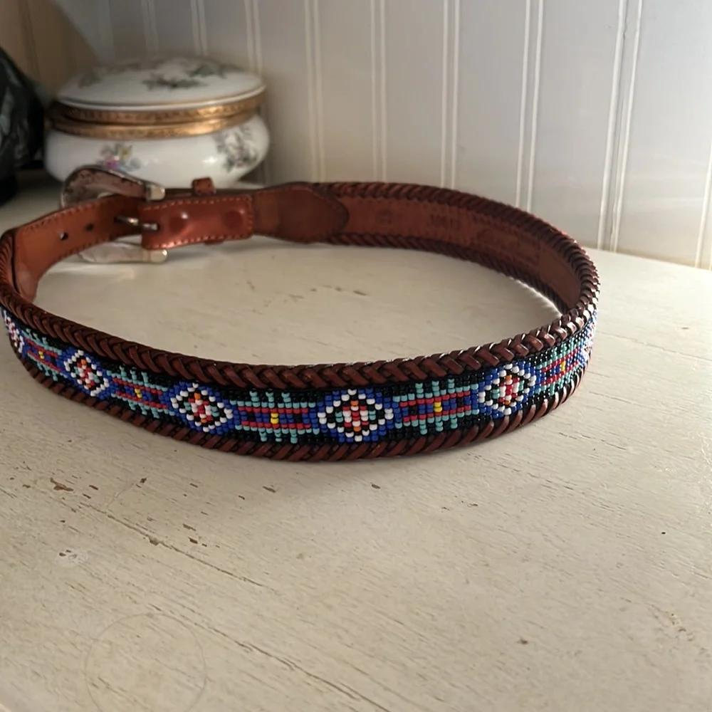 ‘90’s Eddie Bauer beaded western belt silver plated buckle size 28